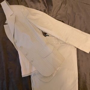 Women’s Van Heusen 2 piece pants suit